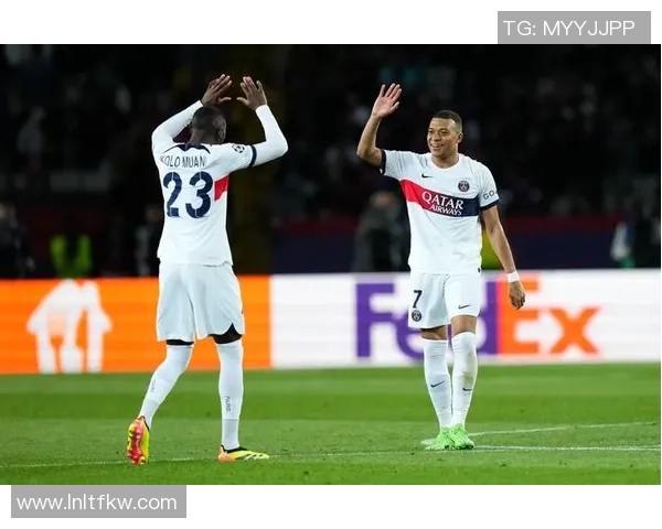 巴黎圣日耳曼1-0击败曼联,成功晋级欧冠四分之一决赛 巴黎圣日耳曼1-0击败曼联,成功晋级欧冠四分之一决赛